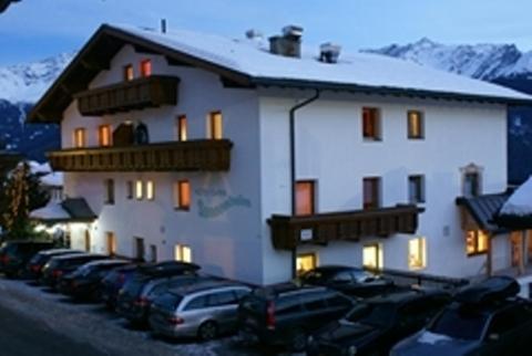 Hotel Garni Sonnenheim フィス エクステリア 写真