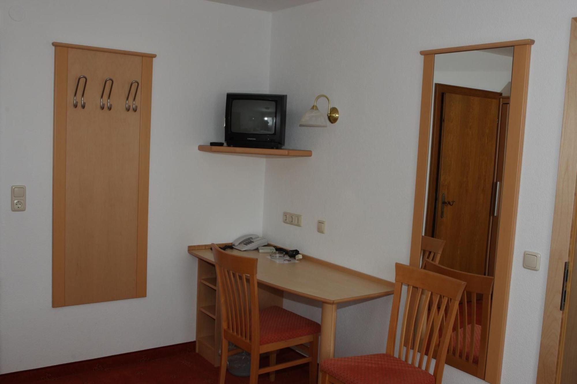 Hotel Garni Sonnenheim フィス エクステリア 写真