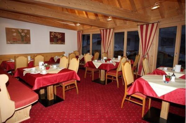 Hotel Garni Sonnenheim フィス エクステリア 写真